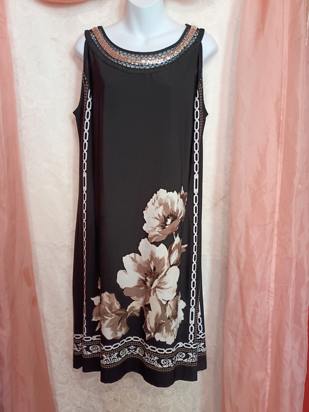 🛍️ BUNDLE ONLY🛍️dressbarn Black Floral Midi Dress with GoldChainmail Neckline